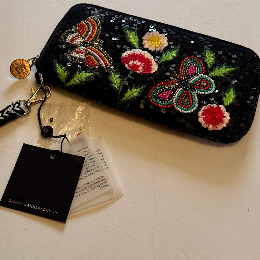 America & Beyond NWT embellished beaded wallet with wristlet - black butterfly